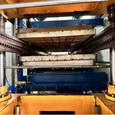 環境に優しい使い捨てプラスチックカップ機 7000kg PE/PET/PVC/PS